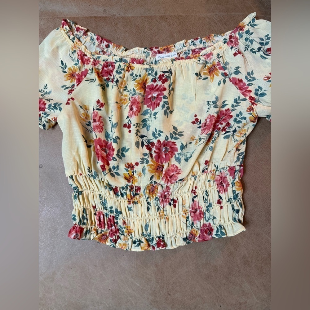 The General Good Marj Smocked Crop Top Yellow Floral Size Medium - Picture 4 of 9